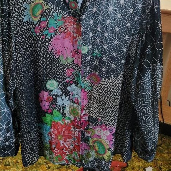 Johnny Was women's shirt XL - Picture 2 of 3